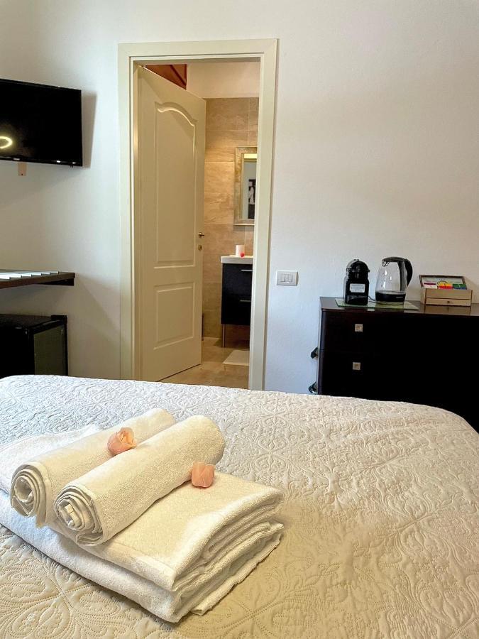 Al Poggio - Luxury Rooms Capoterra Dış mekan fotoğraf