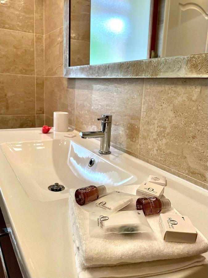 Al Poggio - Luxury Rooms Capoterra Dış mekan fotoğraf